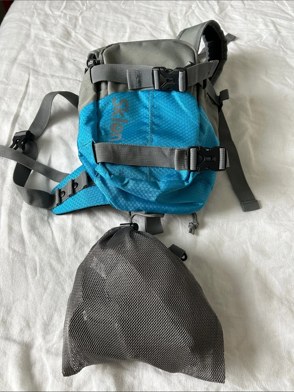 SkLO Blue and Gray Child Safety Harness Backpack, Like New.